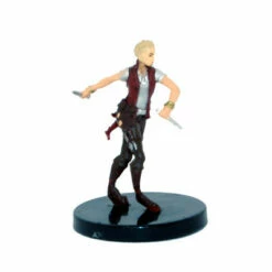 Crown Of Fangs #35 Trinia Sabor (R)